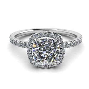 垫形钻石光环订婚戒指