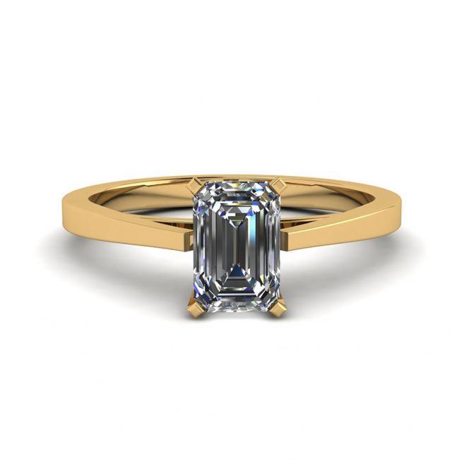 未来风格 18K 金祖母绿切割钻石戒指