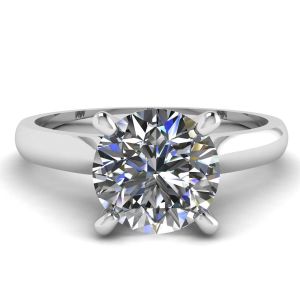 经典钻石戒指，镶有一颗钻石