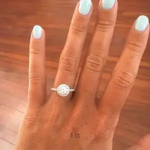 18K 白金光环圆形钻石戒指 - 照片 3