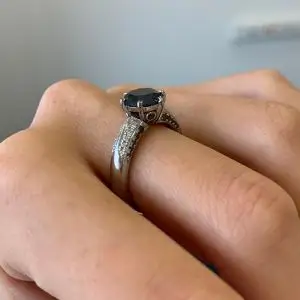 6 爪黑钻双色密镶白金戒指 - 照片 4