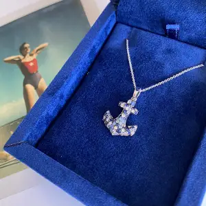 18K 白金锚蓝宝石吊坠 - 照片 3