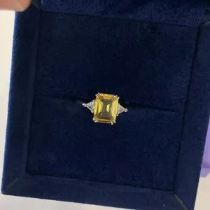 祖母绿切割黄色蓝宝石戒指黄金 - 照片 4